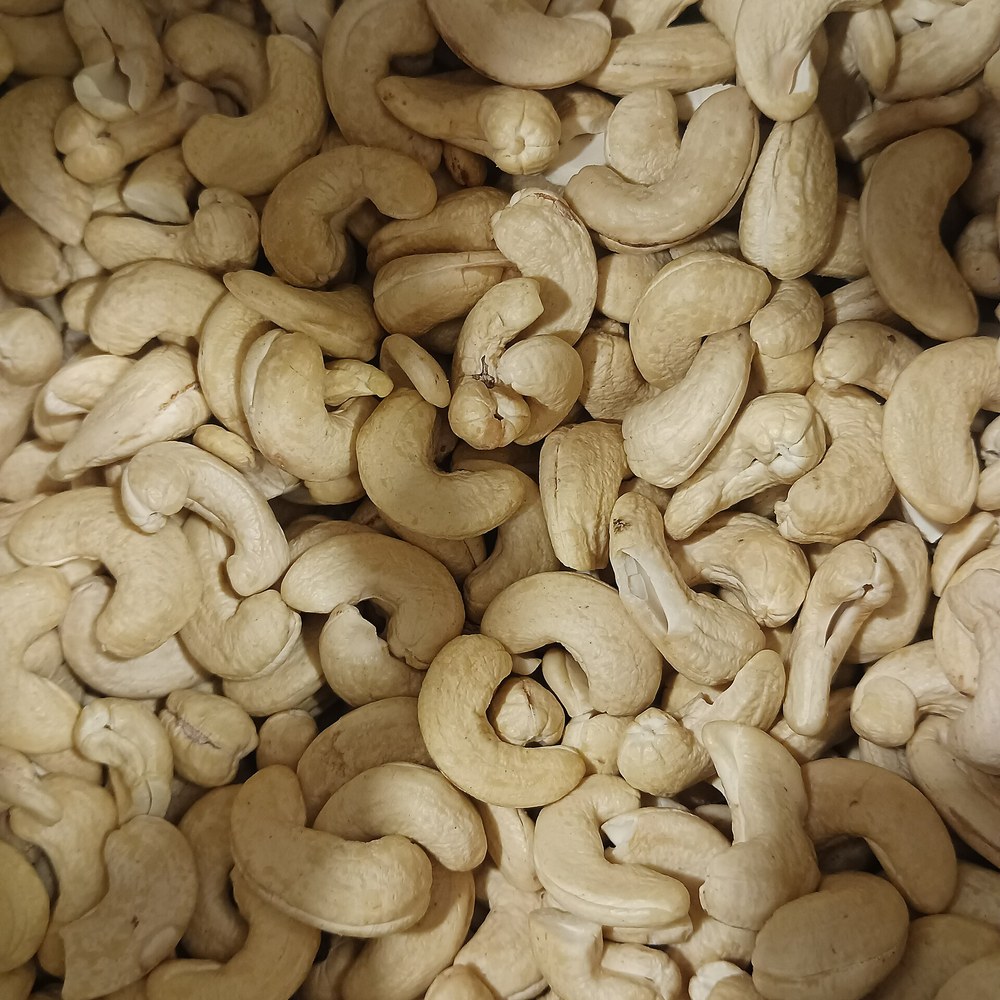 Whole Cashews W320 500g
